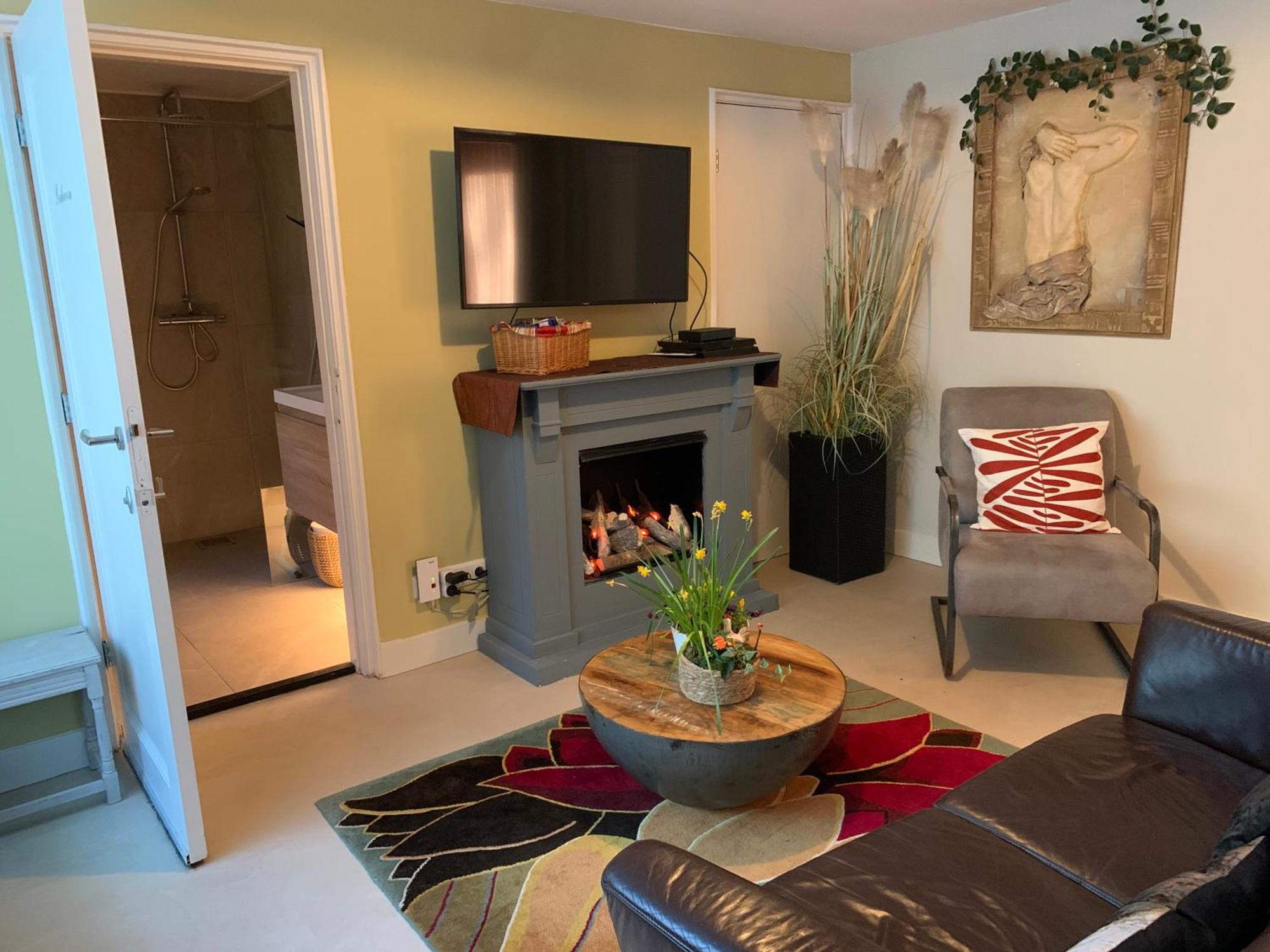 Romantisch Wellness Appartement Met Prive Hottub Sauna Gamesroom Den Ham Exteriér fotografie